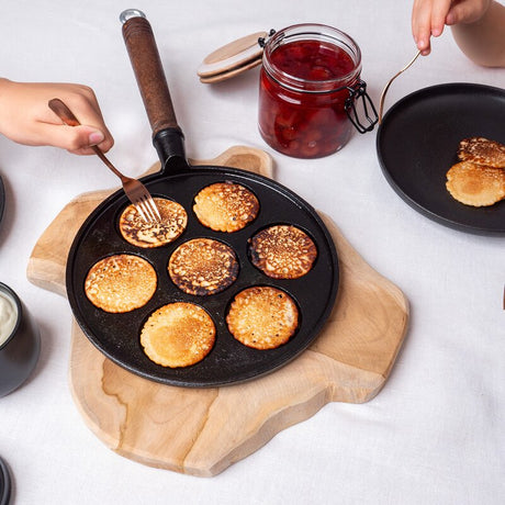 Maku Plättlagg i gjutjärn med trähandtag 23 cm