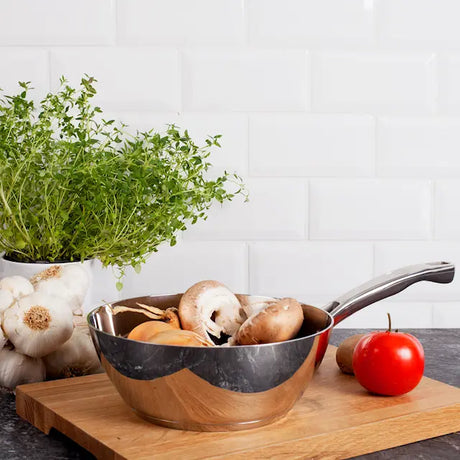 Anders Petter Stenfors Sauteuse 20 cm