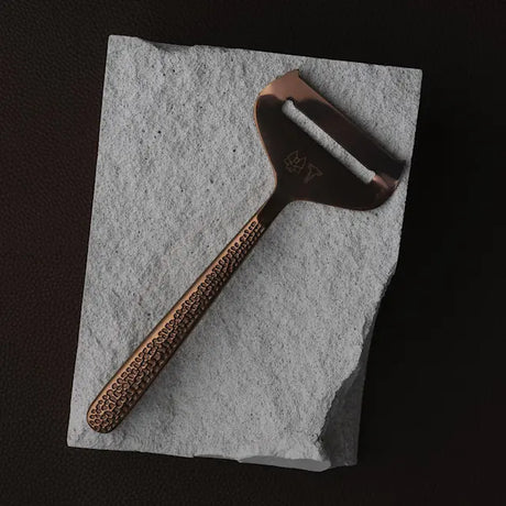 Vargen & Thor Frost osthyvel koppar