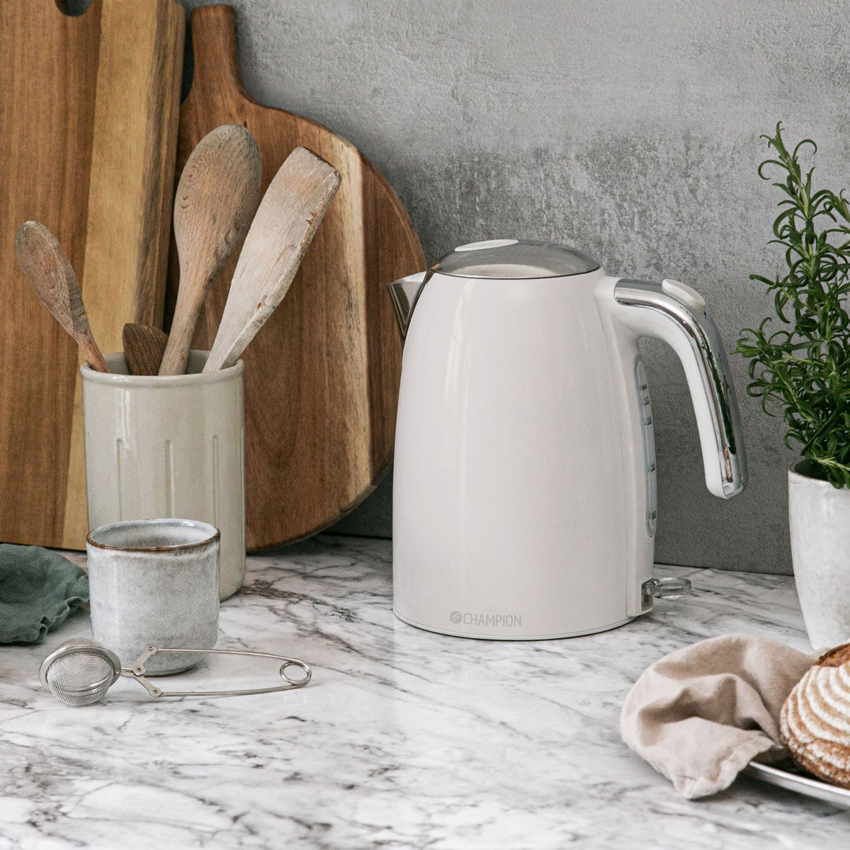 Champion Vattenkokare 1,7L Creme White - Kockensval