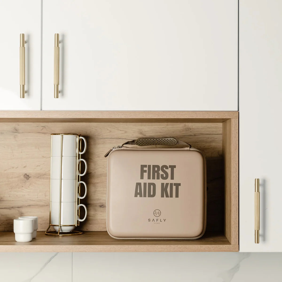 Safly safly Första hjälpen-låda stor 24x27 cm sand