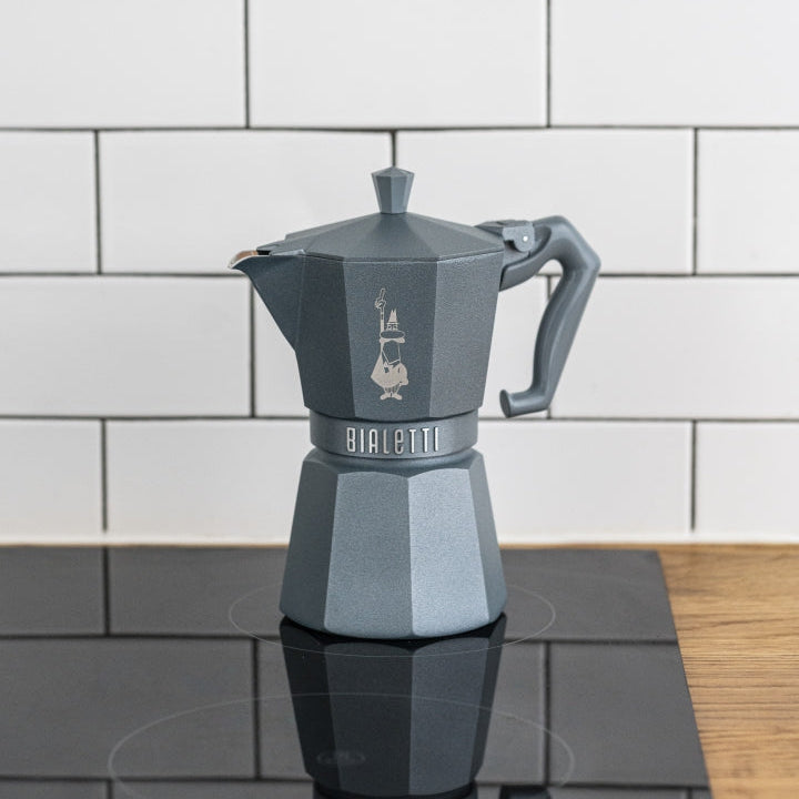 Bialetti Moka Exclusive Induction Mokabryggare 6 koppar Grå