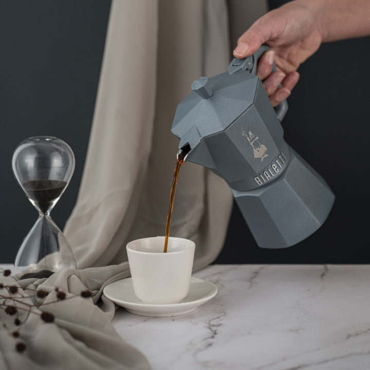 Bialetti Moka Exclusive Induction Mokabryggare 6 koppar Grå
