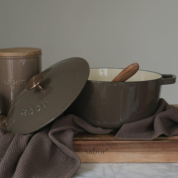Sabor Gjutjärnsgryta 6,7 L Mahogny