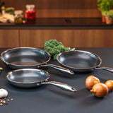Hâws Santo hybrid stekpanna 3 delar 20+24+28 cm stål/svart