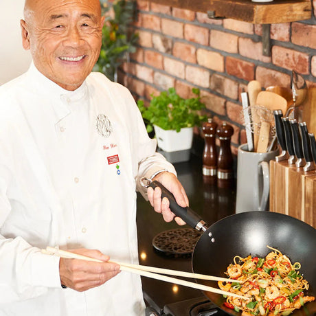 Ken Hom Excellence Wokpanna i kolstål 31 cm svart