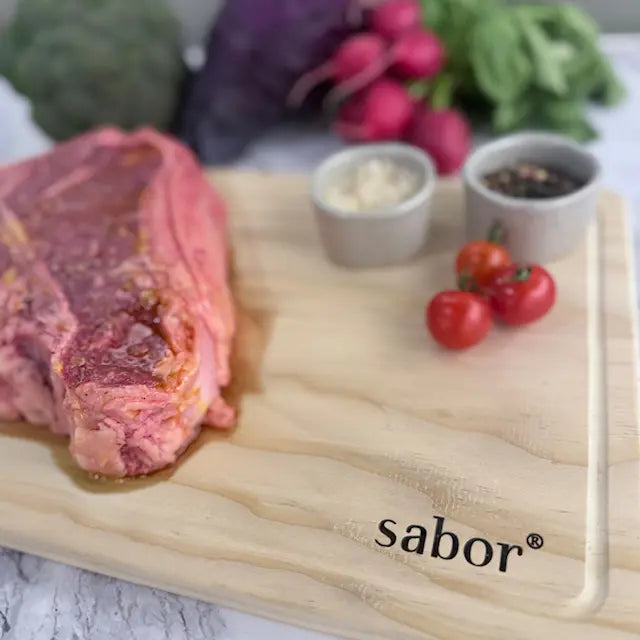 Sabor Trevig skärbräda med blodränna 45x24,5 cm accoya