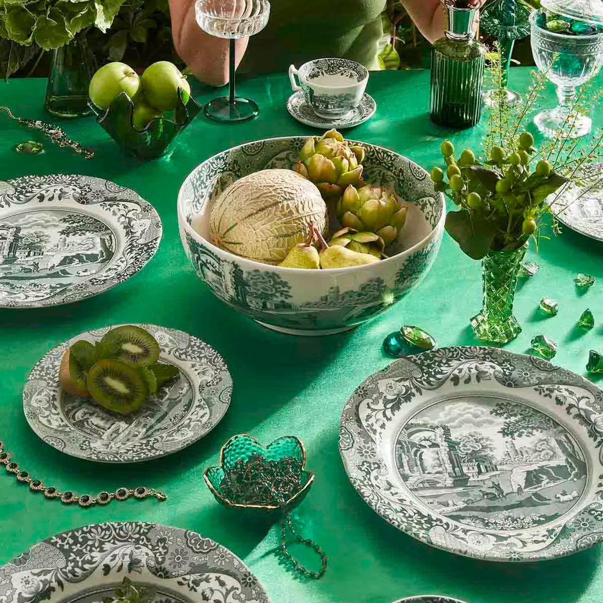 Spode Heritage Green Italian serveringsskål 27,5 cm grön/vit