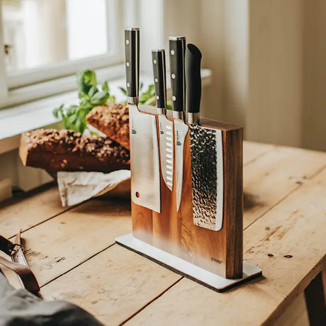 Dorre Kira knivställ magnetiskt 25x24 cm akacia/stål
