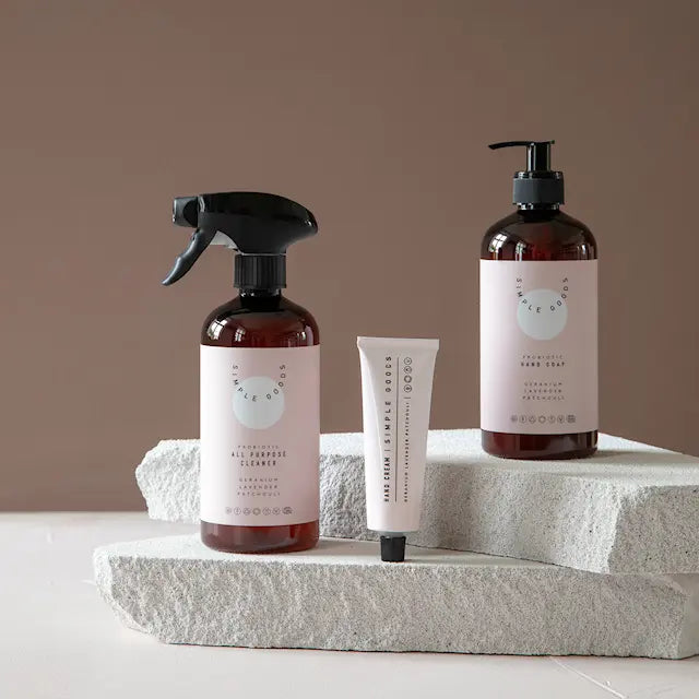 Simple Goods Geranium Handkräm 250 ml Pumpflaska Ljusrosa