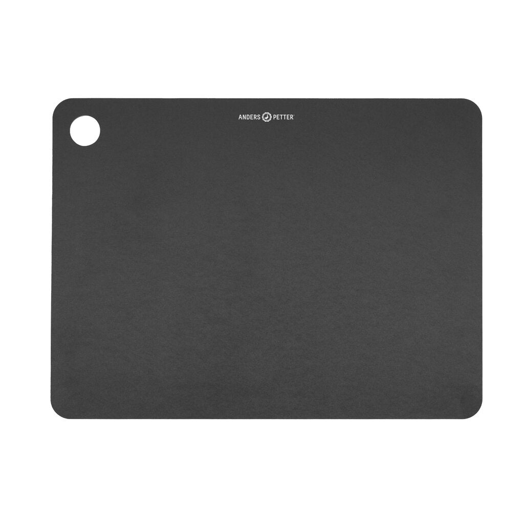 Anders Petter Signerat skärbräda 37 x 27,5 cm svart träfiber