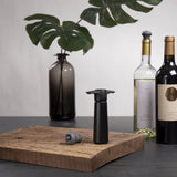 Vacu Vin Wine Saver & 1 Stopper Svart